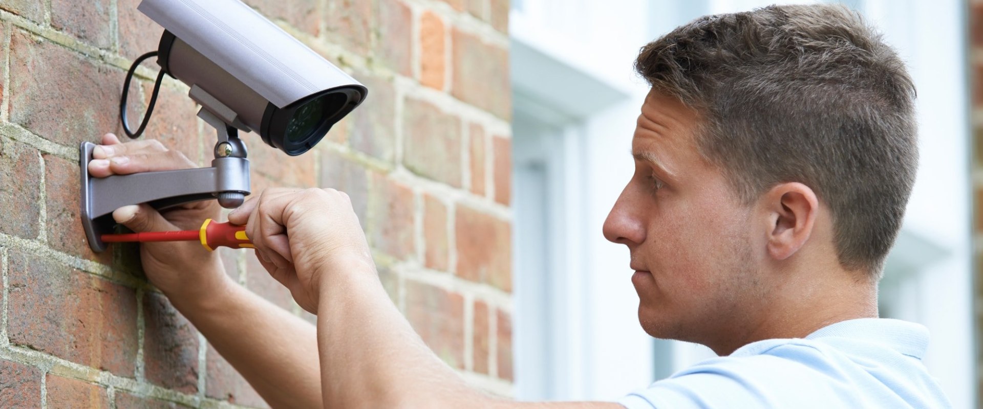 Optimal Mounting Height for Security Camera Coverage
